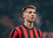 爱游戏体育链接-AC米兰五大传奇后卫，谁是最令人难忘的?