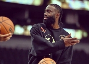 爱游戏体育地址-包含凯尔特人球员无患伤病积极备战的词条