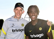 爱游戏登录入口-哈克利斯首秀获得比赛最有价值球员