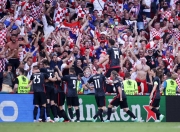 爱游戏体育官网-克罗地亚遭大逆转，波兰晋级形势乐观的简单介绍