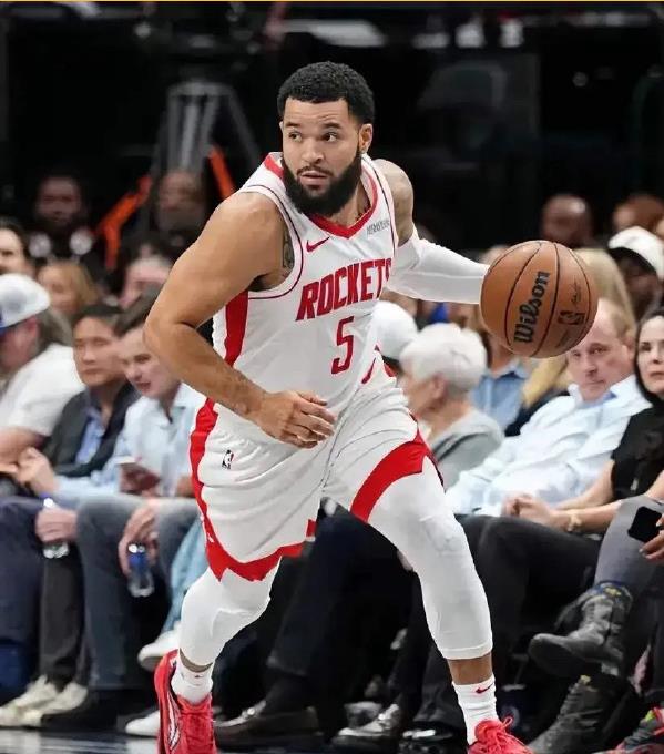 火箭核心遭遇伤病回归在望球队备战备受关注的简单介绍 火箭核心遭遇伤病回归在望球队备战备受关注的简单介绍