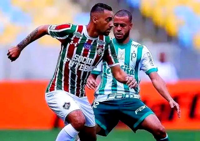 意大利连胜保持不败,小组头名晋级的简单介绍 意大利连胜保持不败,小组头名晋级的简单介绍