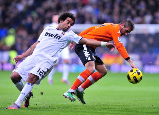 华伦西亚客场告捷,逆转战胜对手 华伦西亚客场告捷,逆转战胜对手