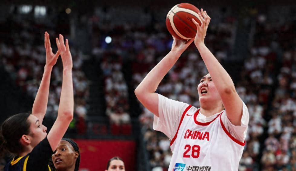 新疆女篮火力全开,压倒对手 新疆女篮火力全开,压倒对手