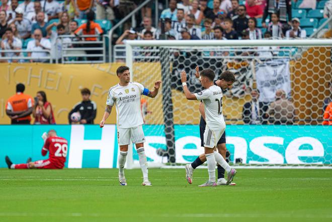 关于塞维利亚爆冷击败皇马，重现巅峰状态！的信息