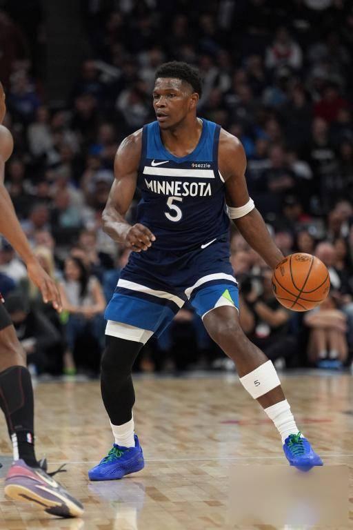 关于森林狼控卫状态回升，成最稳定得分点的信息