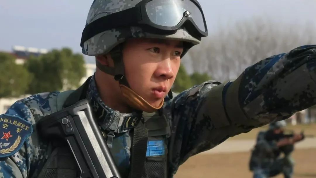 关于顽强拼搏!国家健儿誓夺头筹的信息 关于顽强拼搏!国家健儿誓夺头筹的信息