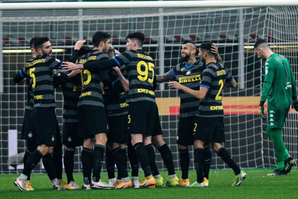 巴伦西亚面对杰罗娜，不容有失冲击冠军