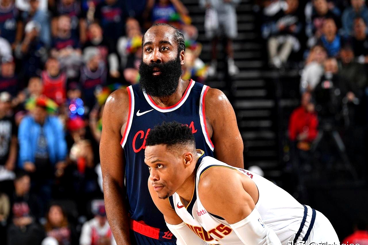 火箭队惨败猛龙队，哈登砍下+不敌对手的简单介绍