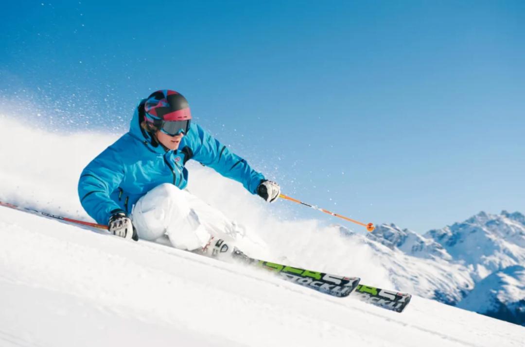 瑞士滑雪选手创造历史,摘金成功 瑞士滑雪选手创造历史,摘金成功