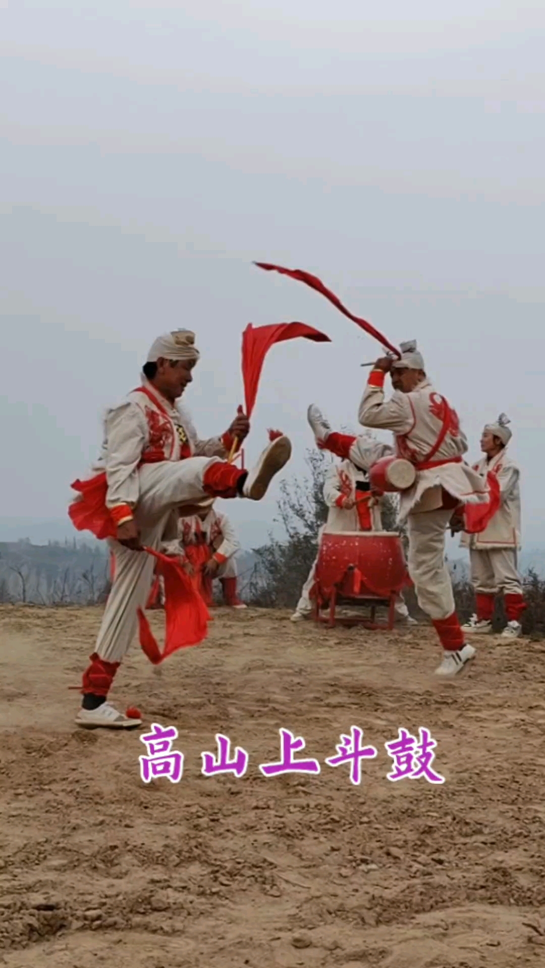 选手技艺高超,赛场擂鼓惊人 选手技艺高超,赛场擂鼓惊人