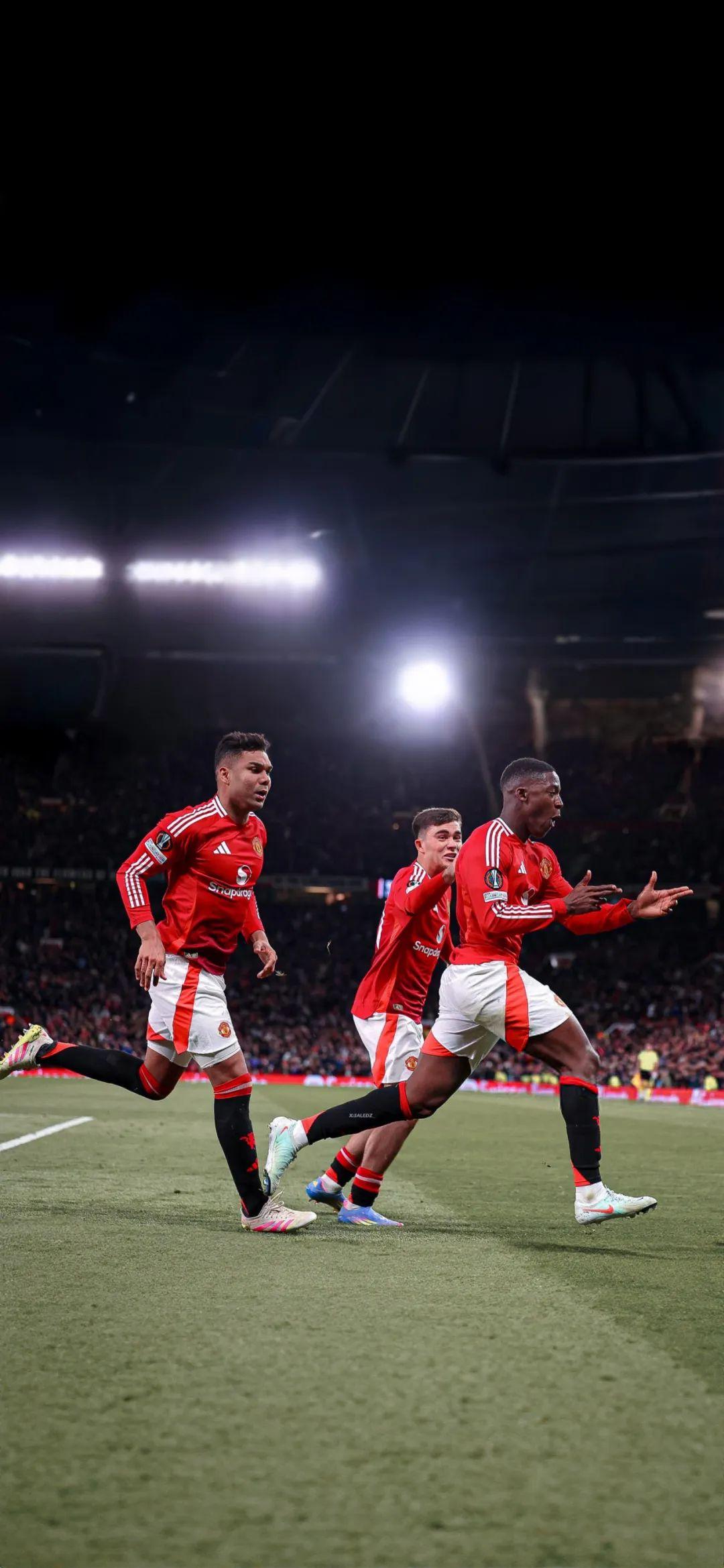 包含欧预赛擂台盛大，球场上华丽巅峰对决的词条