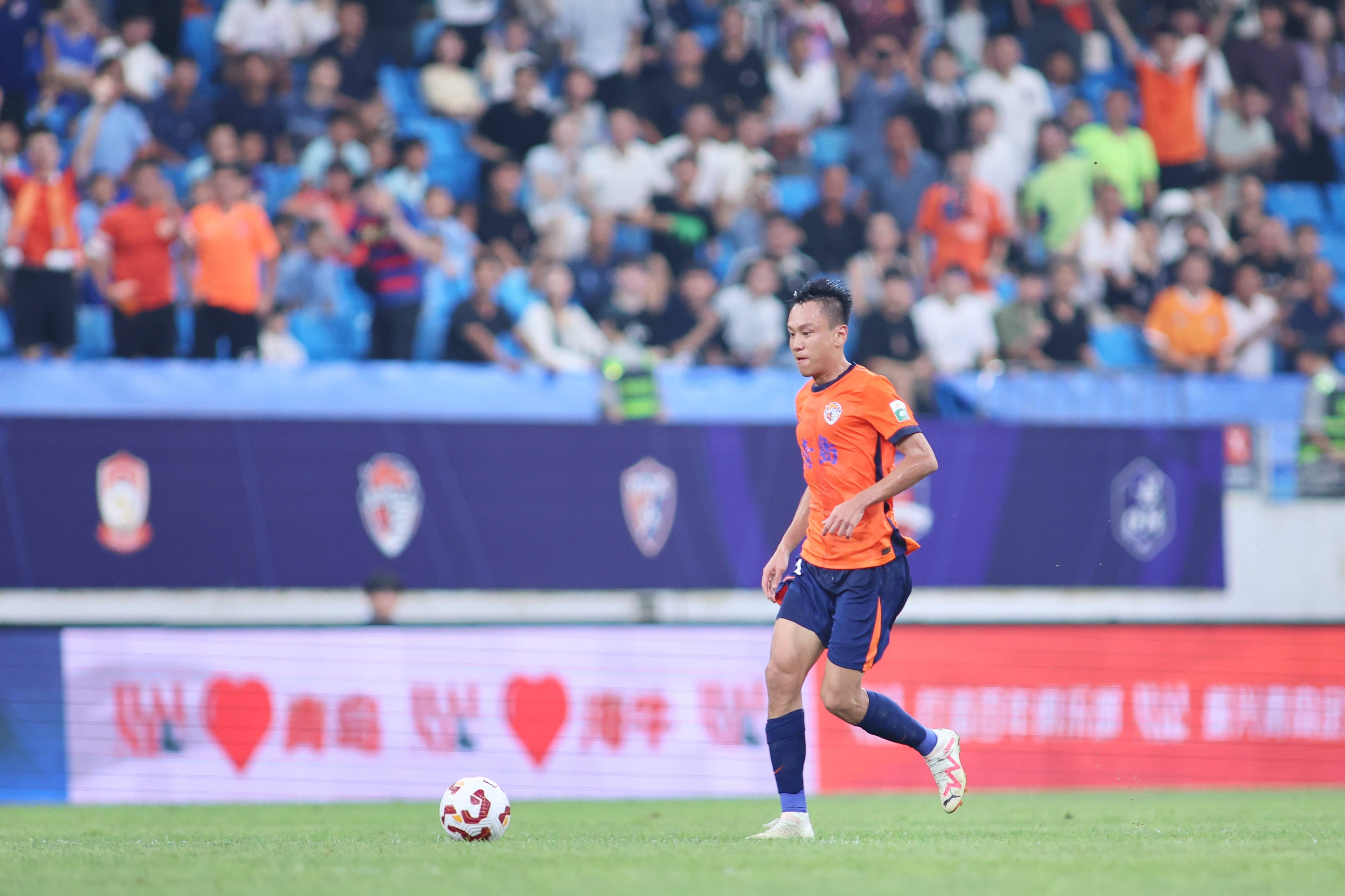 包含客场德比战，尼斯对战南特助力保级的词条