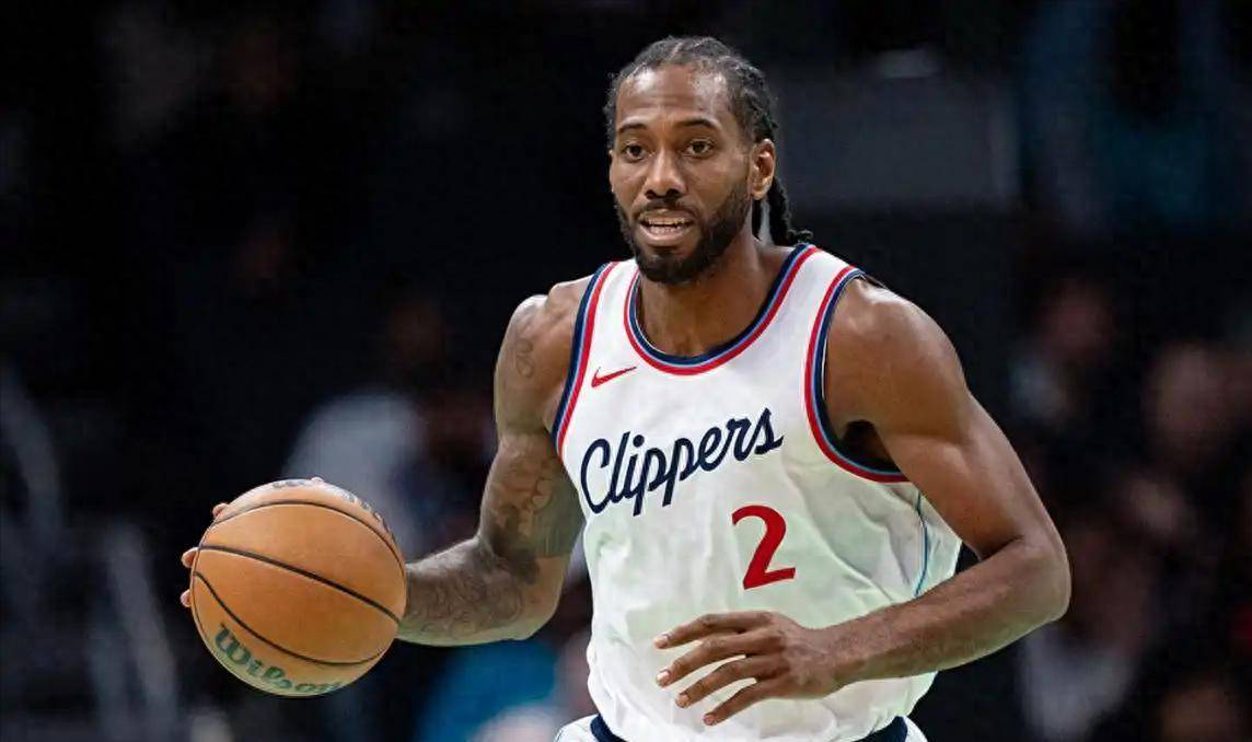 雄鹿击败马刺,保持不败纪录 雄鹿击败马刺,保持不败纪录