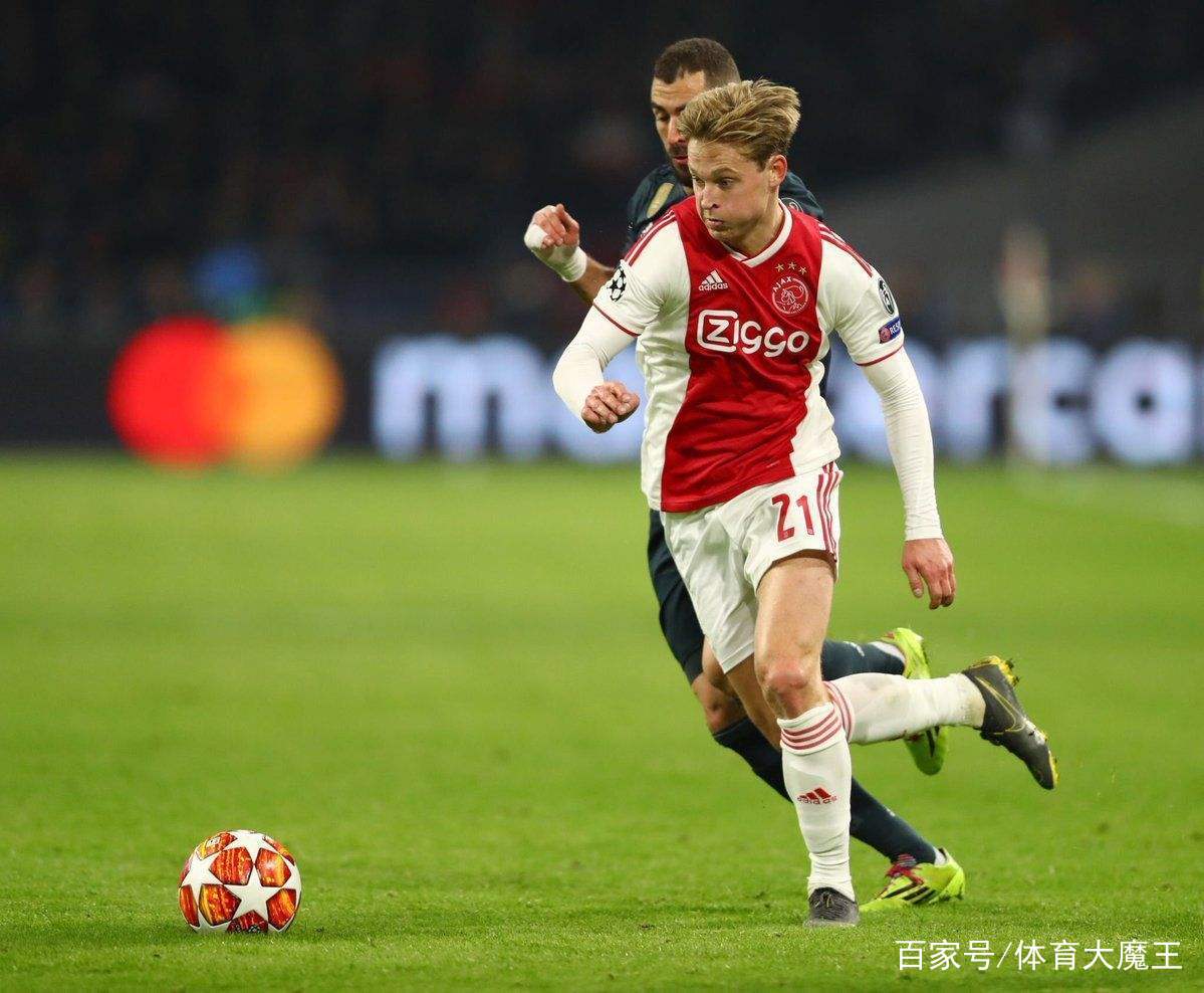 阿贾克斯压倒皇马，奇迹不断上演